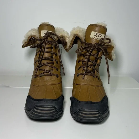 UGG Women Adirondack II Brown Shearling Snow Boots size 7.5 Waterproof Vibram - Picture 2 of 11